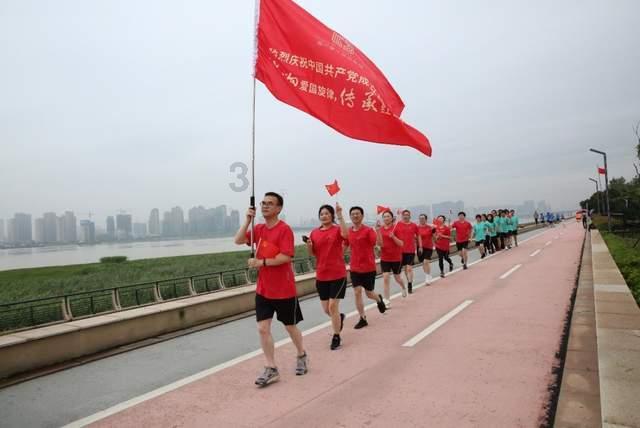 下穿通道建成 项目建设加速